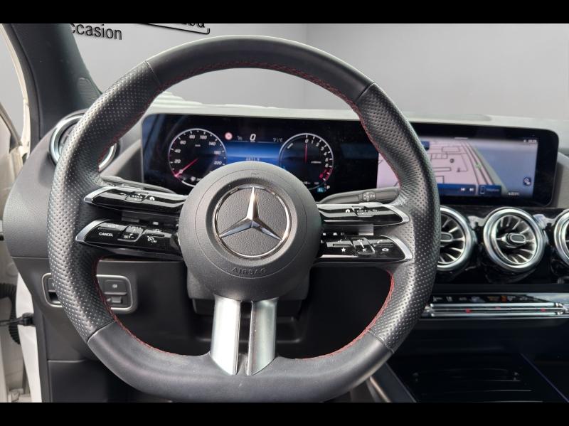 Image MERCEDES-BENZ GLA 250 e 218ch AMG Line 8G-DCT