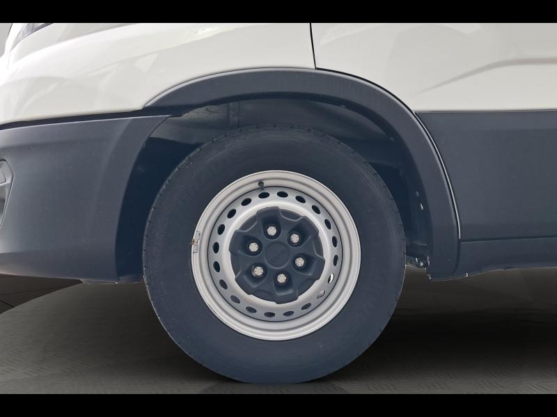 Image IVECO Daily 35S Fg 35S18H 3.0 V12 Hi-Matic