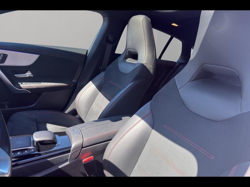 Image MERCEDES-BENZ CLA Shooting Brake 220 d 190ch AMG Line 8G-DCT