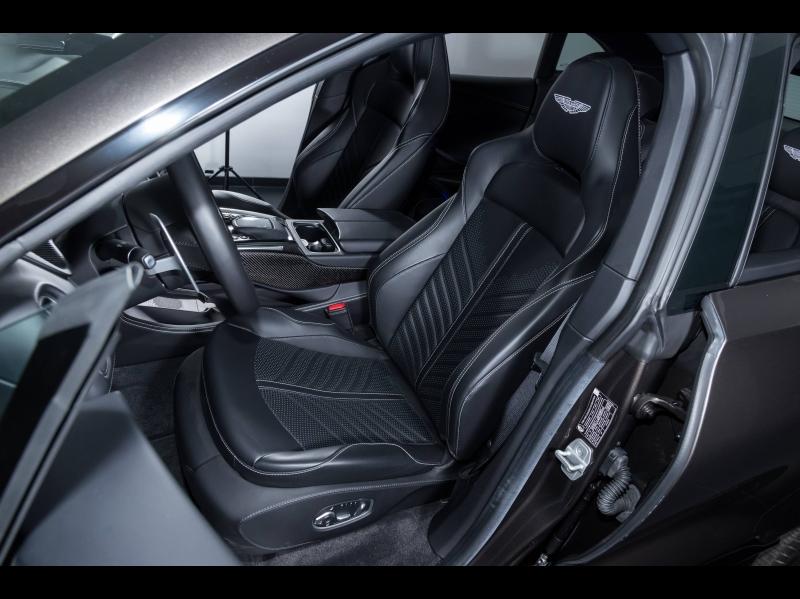 Image ASTON MARTIN DBX 4.0 V8 biturbo 707ch BVA9