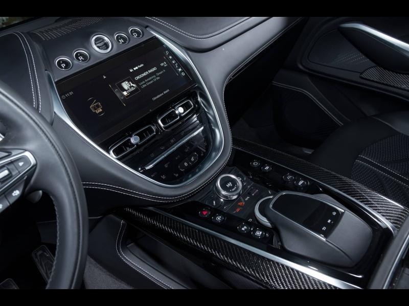 Image ASTON MARTIN DBX 4.0 V8 biturbo 707ch BVA9