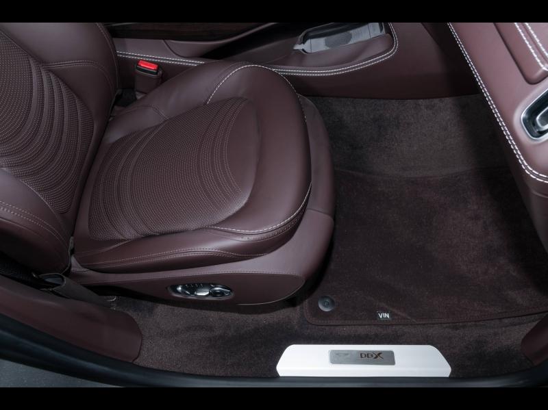 Image ASTON MARTIN DBX 4.0 V8 biturbo 550ch BVA9