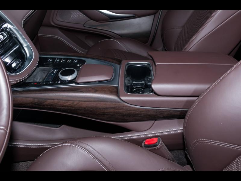 Image ASTON MARTIN DBX 4.0 V8 biturbo 550ch BVA9