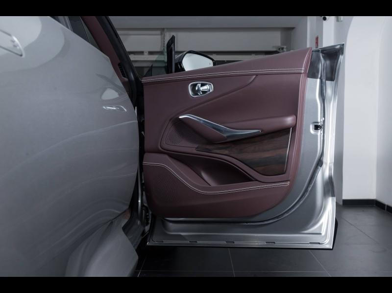 Image ASTON MARTIN DBX 4.0 V8 biturbo 550ch BVA9