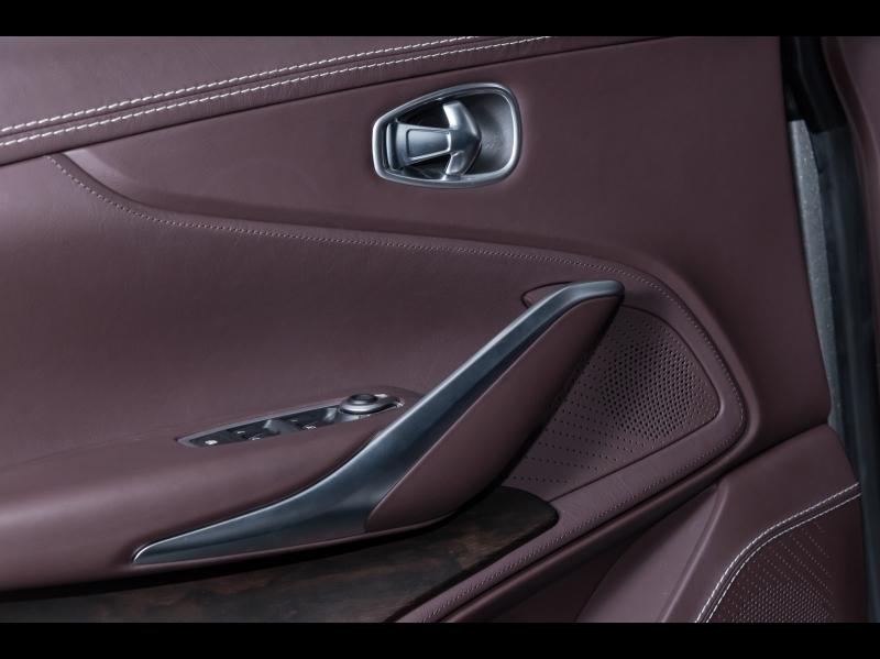 Image ASTON MARTIN DBX 4.0 V8 biturbo 550ch BVA9