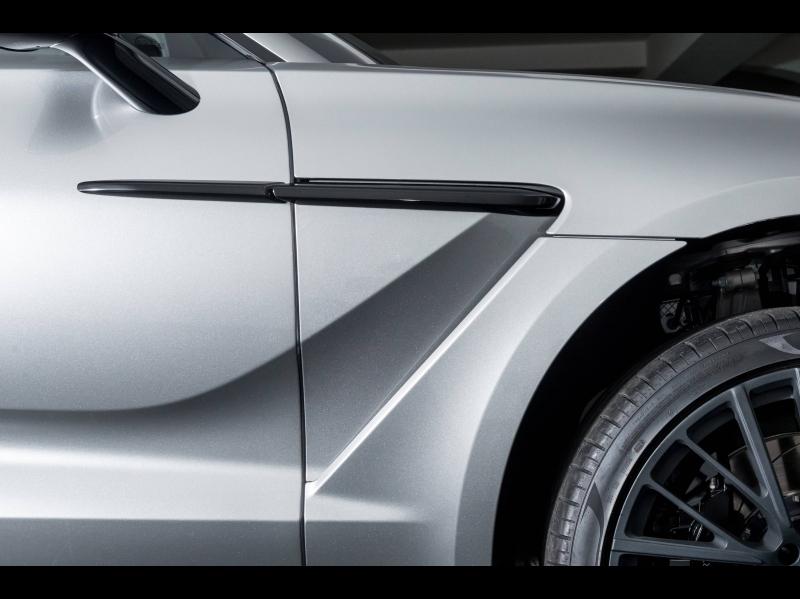 Image ASTON MARTIN DBX 4.0 V8 biturbo 550ch BVA9