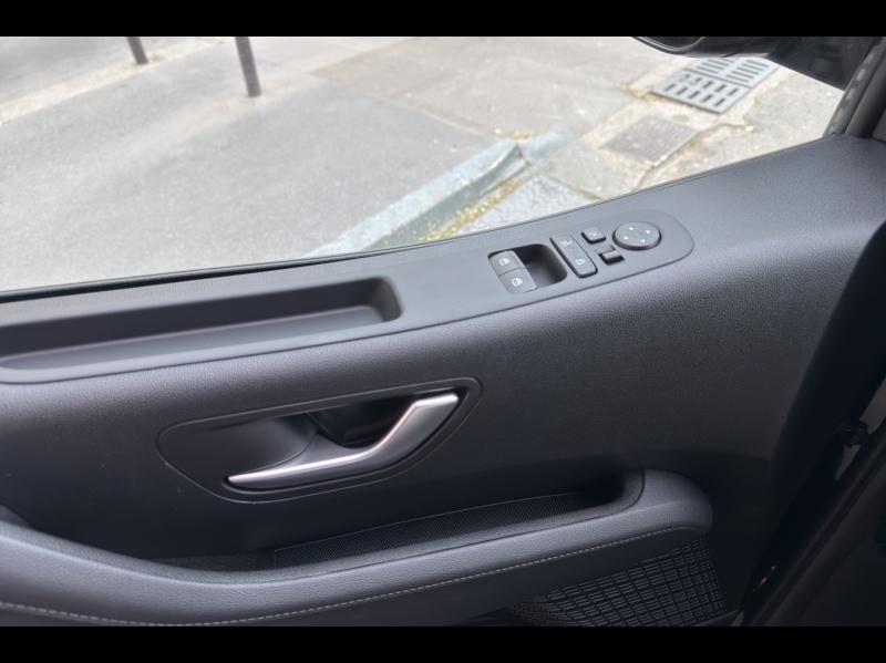 Image HYUNDAI Staria 1.6 T-GDI 225ch Hybrid Executive