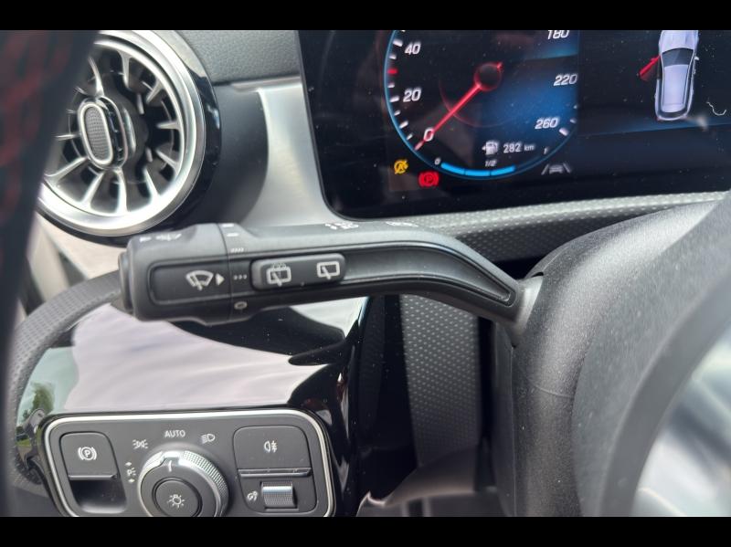 Image MERCEDES-BENZ CLA Shooting Brake 200 d 150ch AMG Line 8G-DCT