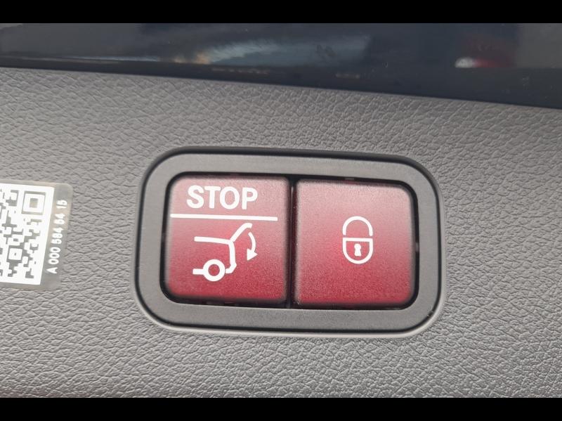 Image MERCEDES-BENZ Classe E Break 220 d 197+23ch AMG Line 9G-Tronic