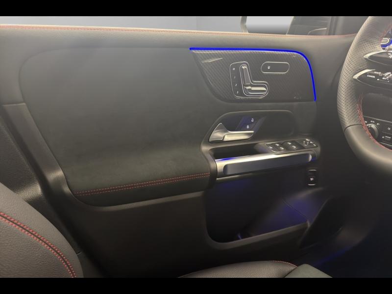 Image MERCEDES-BENZ GLB 200 d 150ch AMG Line 8G-DCT