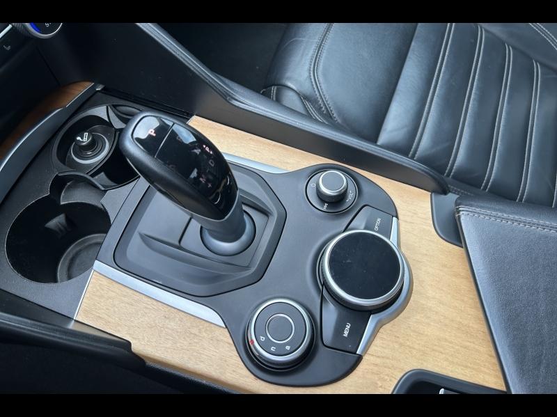 Image ALFA ROMEO Giulia 2.2 JTD 180ch Lusso AT8