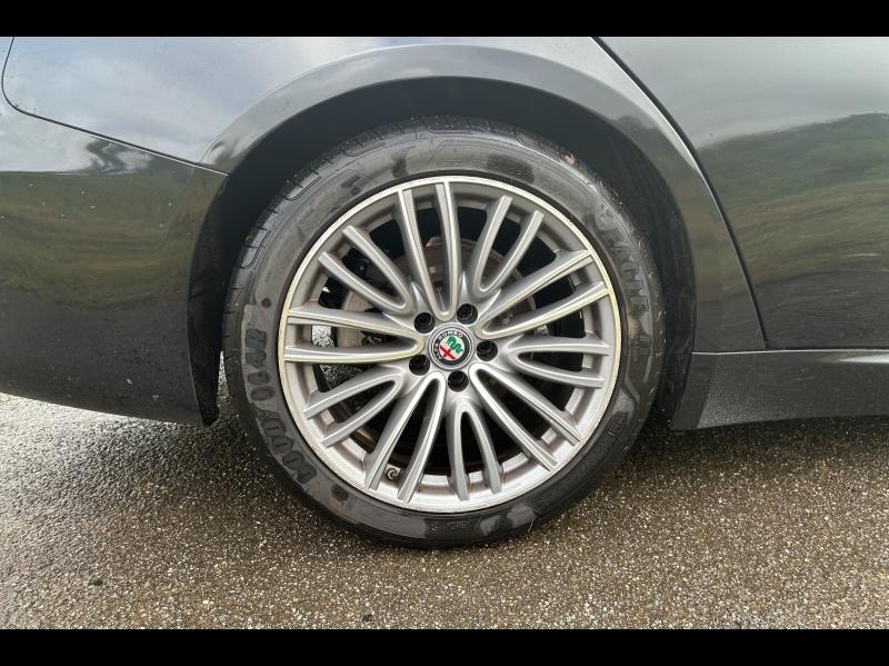 Image ALFA ROMEO Giulia 2.2 JTD 180ch Lusso AT8