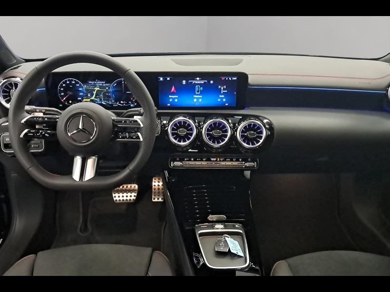 Image MERCEDES-BENZ CLA Shooting Brake 250 e HYBRID EQ AMG LINE