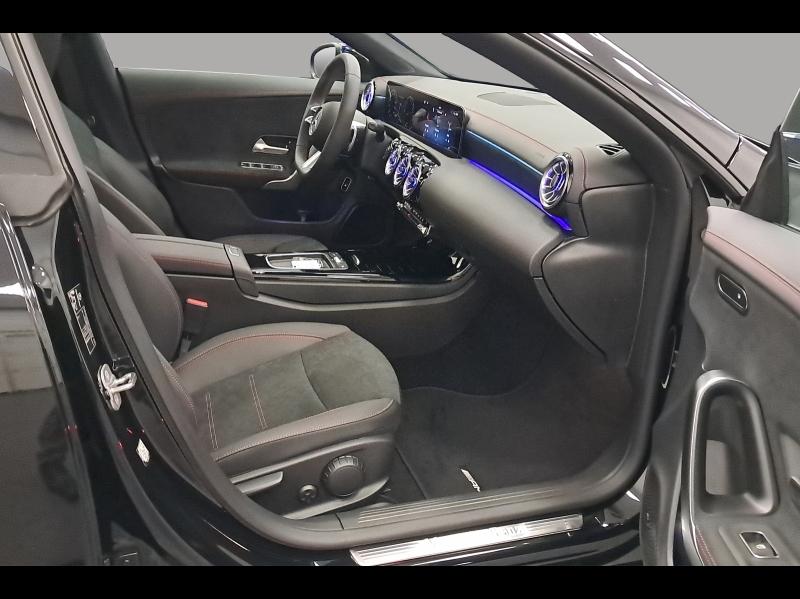 Image MERCEDES-BENZ CLA Shooting Brake 250 e HYBRID EQ AMG LINE