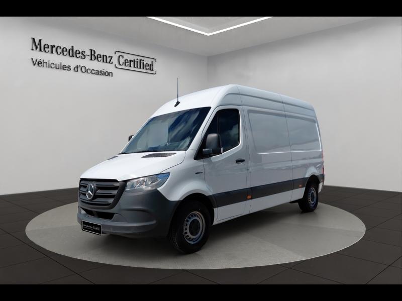 Photo MERCEDES-BENZ Sprinter Fg 312 eSprinter 39 3T5 3 batteries