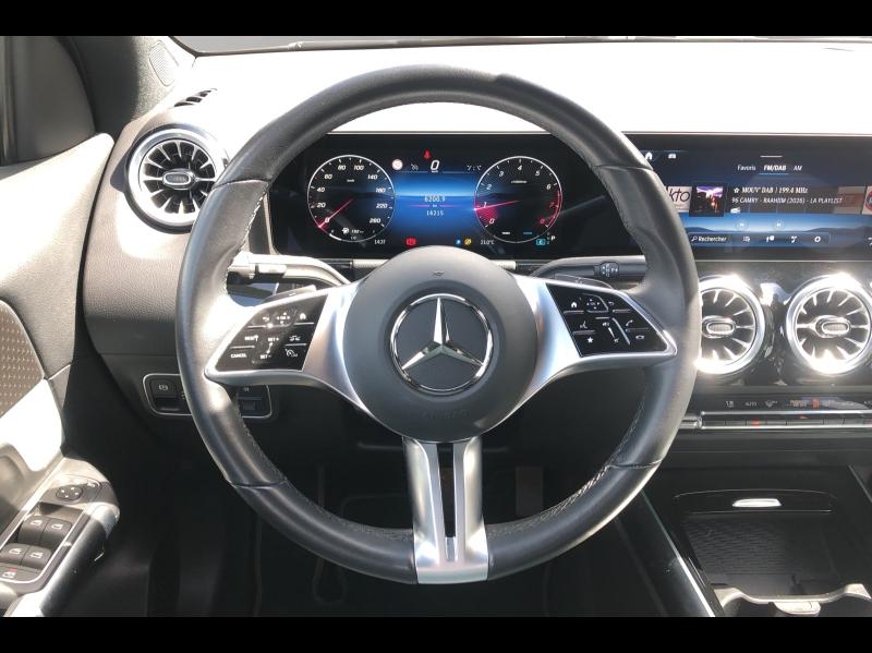 Image MERCEDES-BENZ GLA 200 163ch Progressive Line 7G-DCT