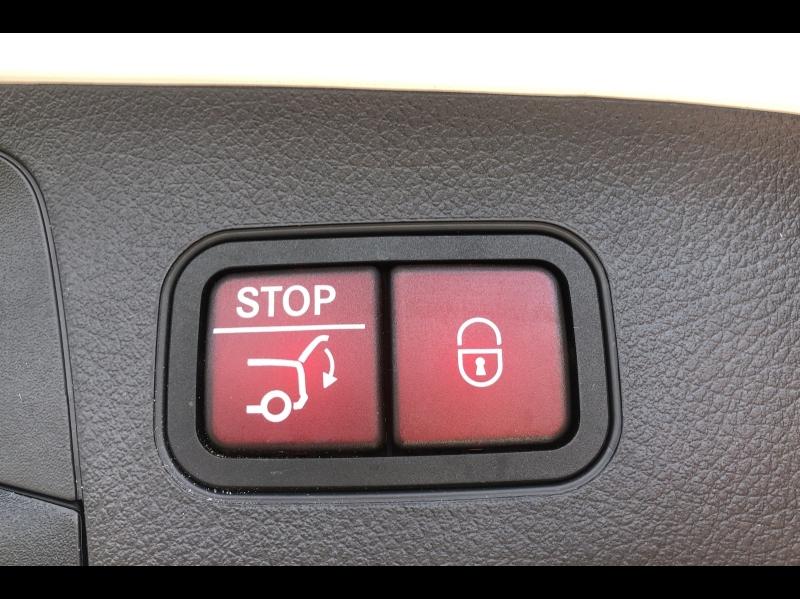 Image MERCEDES-BENZ GLA 200 163ch Progressive Line 7G-DCT