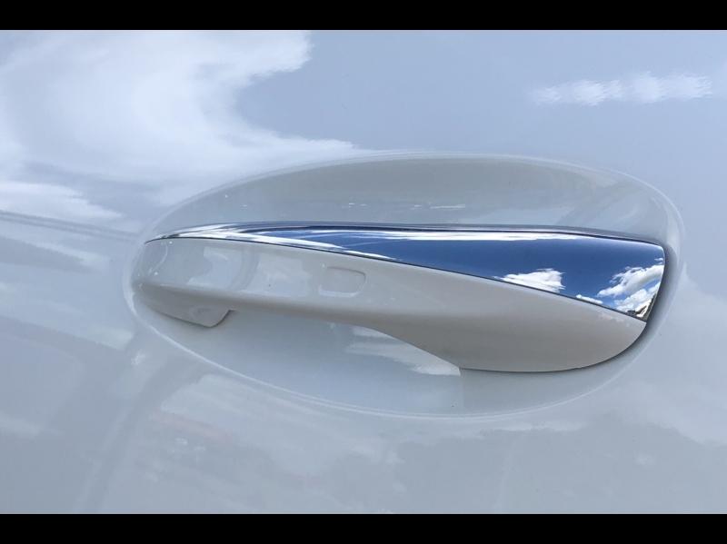 Image MERCEDES-BENZ GLA 200 163ch Progressive Line 7G-DCT