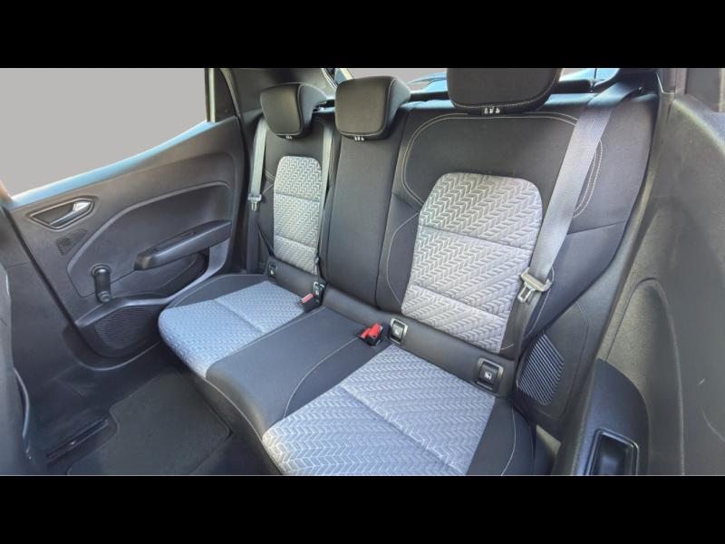 Image RENAULT Clio 1.6 E-Tech 140ch Limited -21