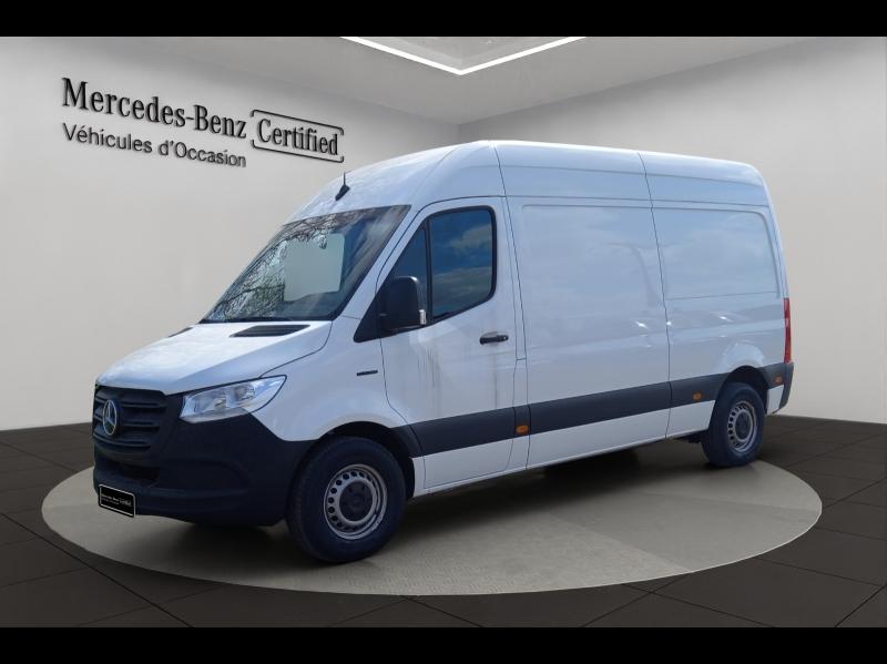 Photo MERCEDES-BENZ Sprinter Fg 312 eSprinter 39 3T5 3 batteries 85 KW