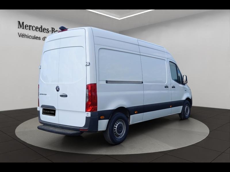 Image MERCEDES-BENZ Sprinter Fg 312 eSprinter 39 3T5 3 batteries 85 KW