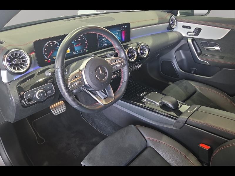 Image MERCEDES-BENZ CLA Shooting Brake 200 d 150ch AMG Line 8G-DCT 8cv