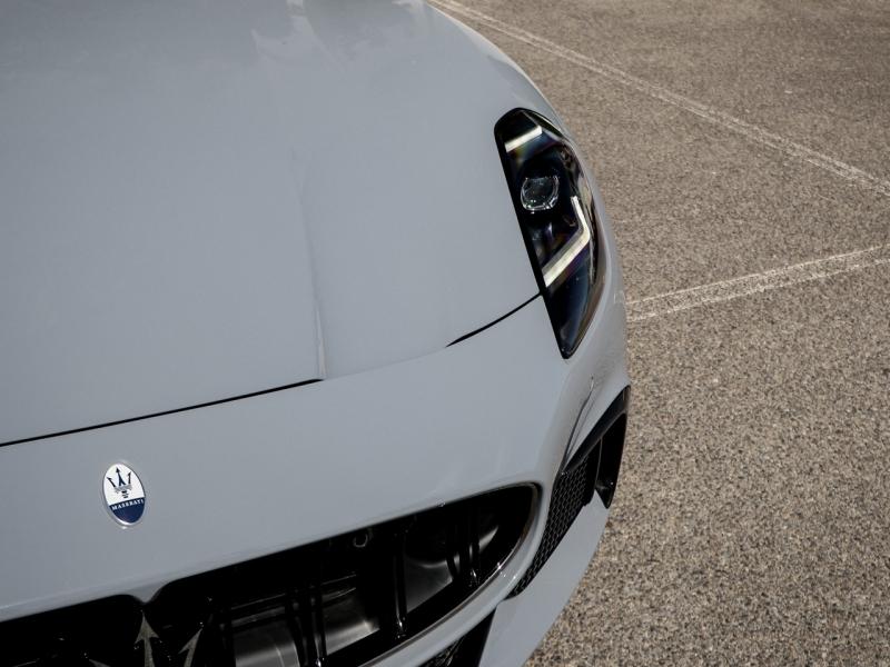 Image MASERATI GranCabrio 3.0 V6 550ch Trofeo