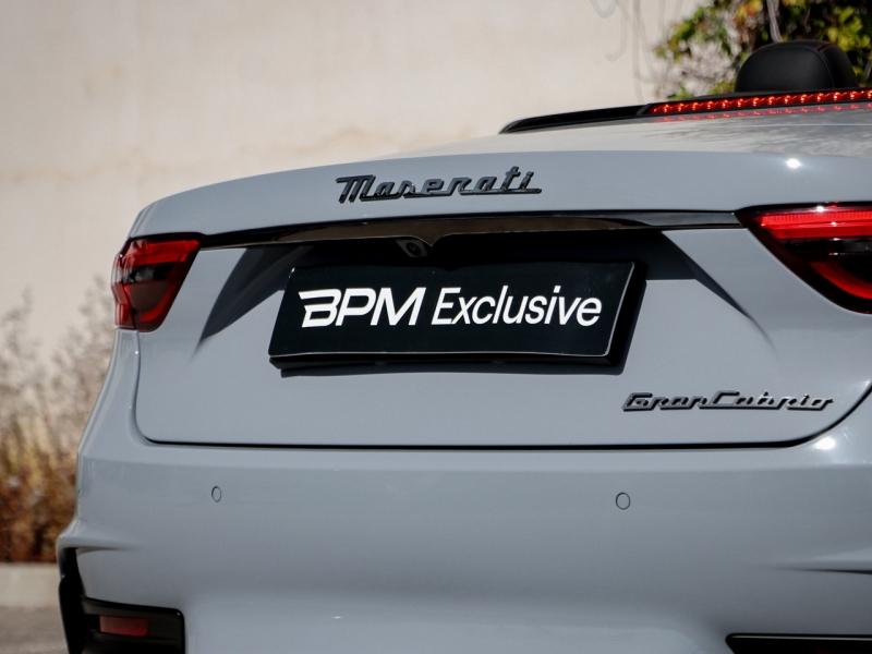 Image MASERATI GranCabrio 3.0 V6 550ch Trofeo