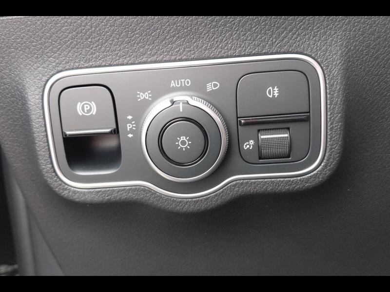 Image MERCEDES-BENZ GLB 200 d 150ch AMG Line 8G-DCT