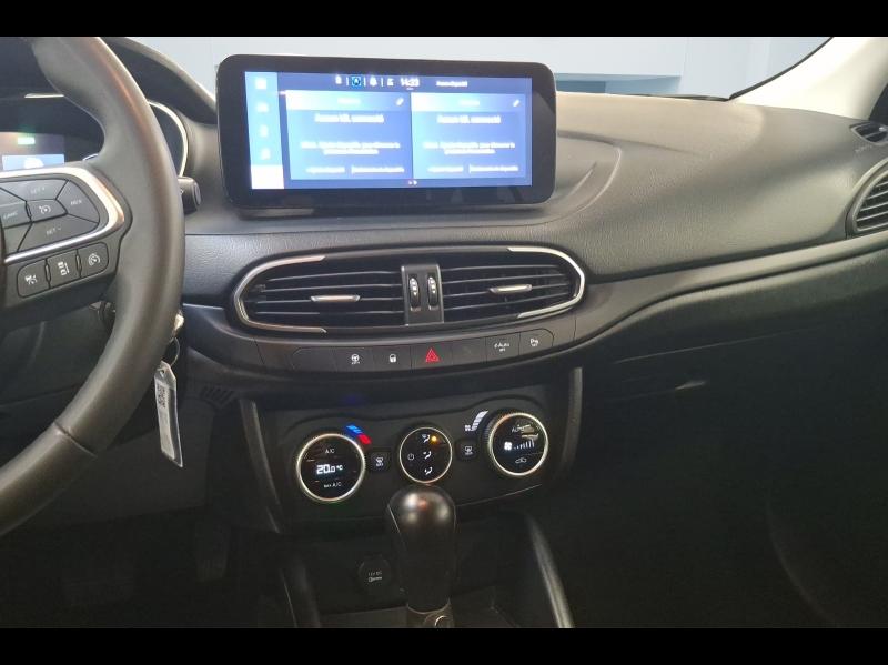 Image FIAT Tipo Cross SW 1.5 FireFly Turbo 130ch S/S (RED) Hybrid DCT7 MY22