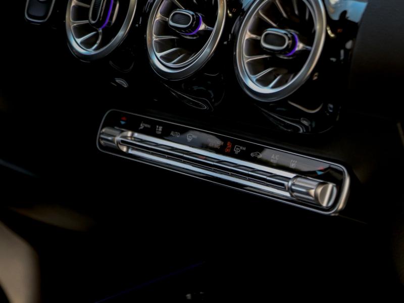 Image MERCEDES-BENZ Classe B 250 e Hybrid EQ 163+109ch AMG Line 8G-DCT