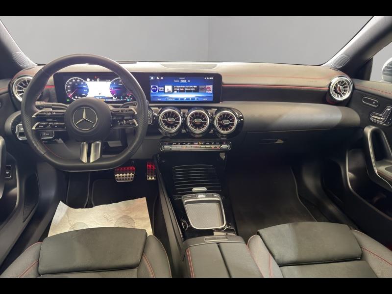 Image MERCEDES-BENZ CLA 200 d 150ch AMG Line 8G-DCT