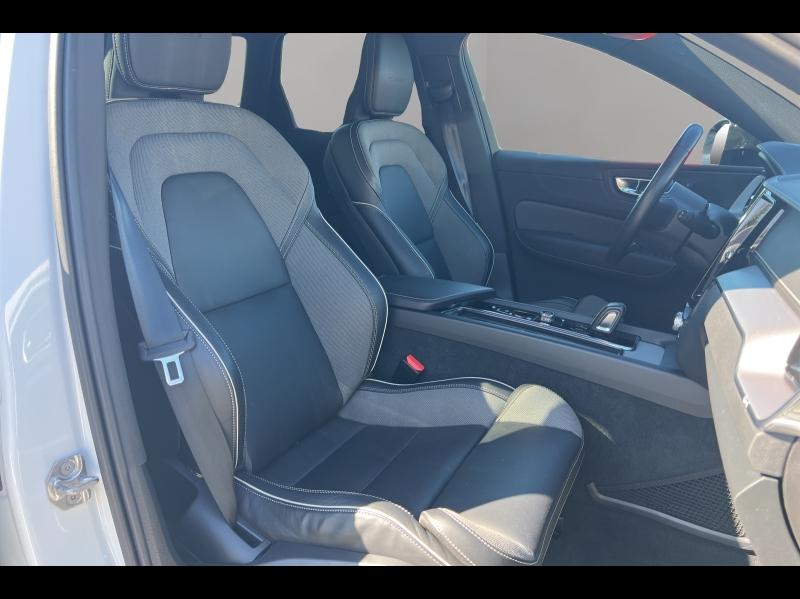 Image VOLVO XC60 T8 Twin Engine 303 + 87ch R-Design Geartronic