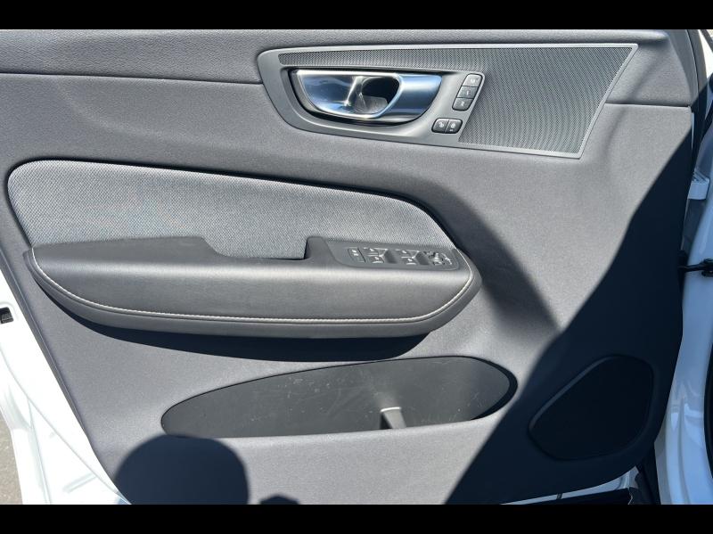Image VOLVO XC60 T8 Twin Engine 303 + 87ch R-Design Geartronic