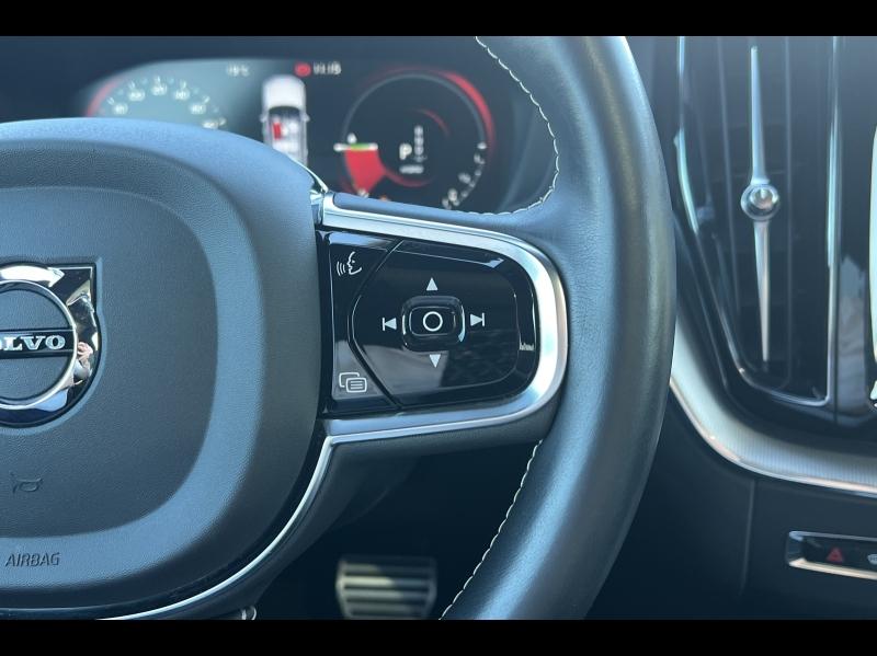 Image VOLVO XC60 T8 Twin Engine 303 + 87ch R-Design Geartronic