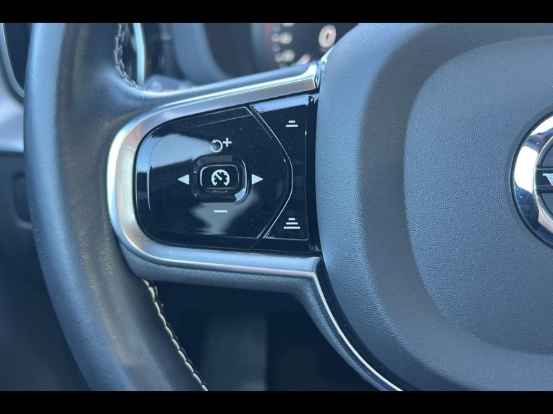 Image VOLVO XC60 T8 Twin Engine 303 + 87ch R-Design Geartronic