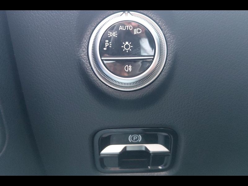 Image MERCEDES-BENZ Classe C 220 d 197ch AMG Line