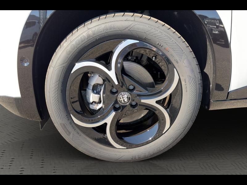 Image ALFA ROMEO Junior 1.2 Ibrida 136ch DCT6