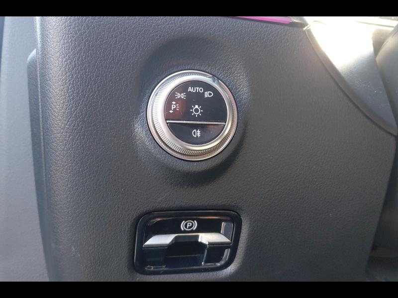 Image MERCEDES-BENZ Classe C 220 d 197ch AMG Line