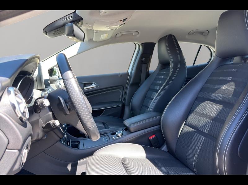 Image MERCEDES-BENZ GLA 220 d 170ch Inspiration 7G-DCT Euro6c