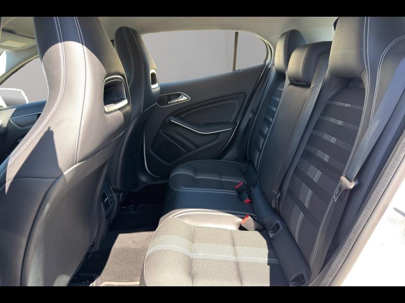 Image MERCEDES-BENZ GLA 220 d 170ch Inspiration 7G-DCT Euro6c