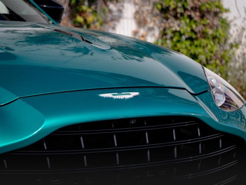 Image ASTON MARTIN DBX 4.0 V8 biturbo 707ch BVA9