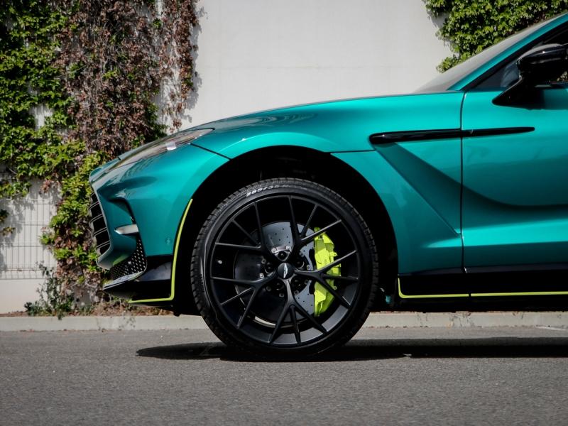 Image ASTON MARTIN DBX 4.0 V8 biturbo 707ch BVA9
