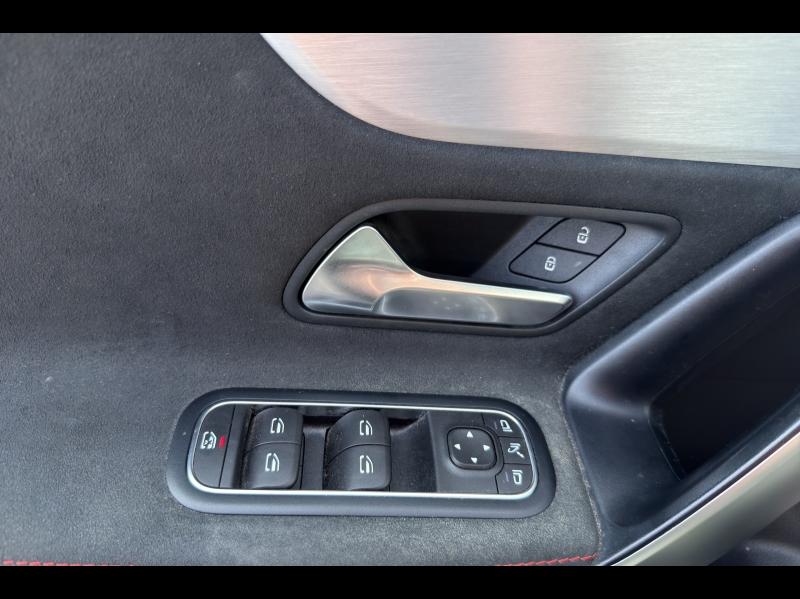 Image MERCEDES-BENZ CLA Shooting Brake 200 d 150ch AMG Line 8G-DCT 8cv
