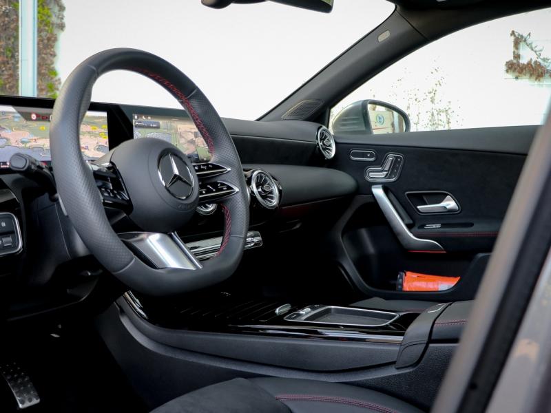 Image MERCEDES-BENZ Classe A 250 e Hybrid EQ 163+109ch AMG Line 8G-DCT