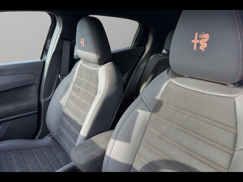 Image ALFA ROMEO Junior 1.2 Ibrida 136ch Intensa DCT6