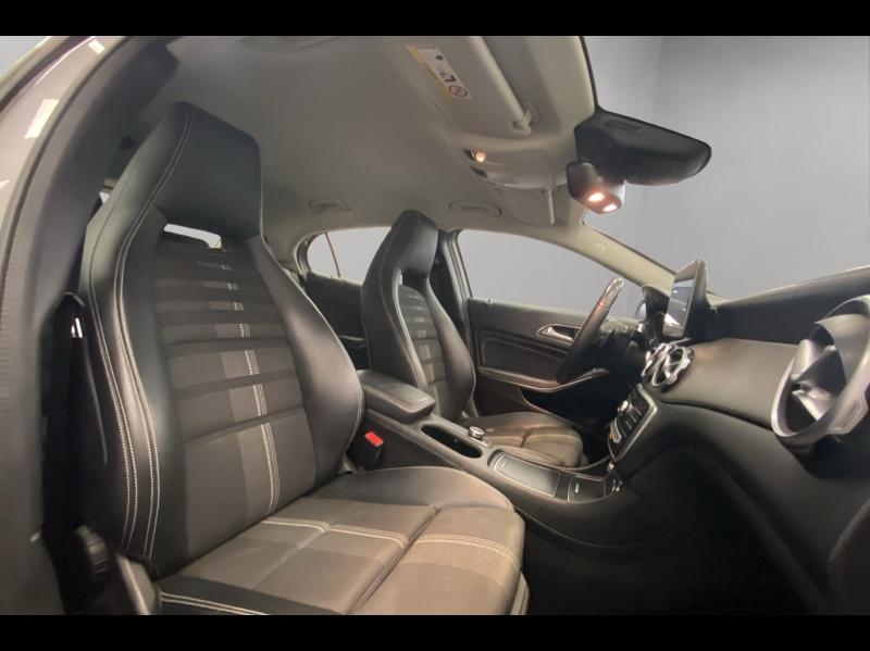 Image MERCEDES-BENZ GLA 180 122ch Sensation 7G-DCT Euro6d-T