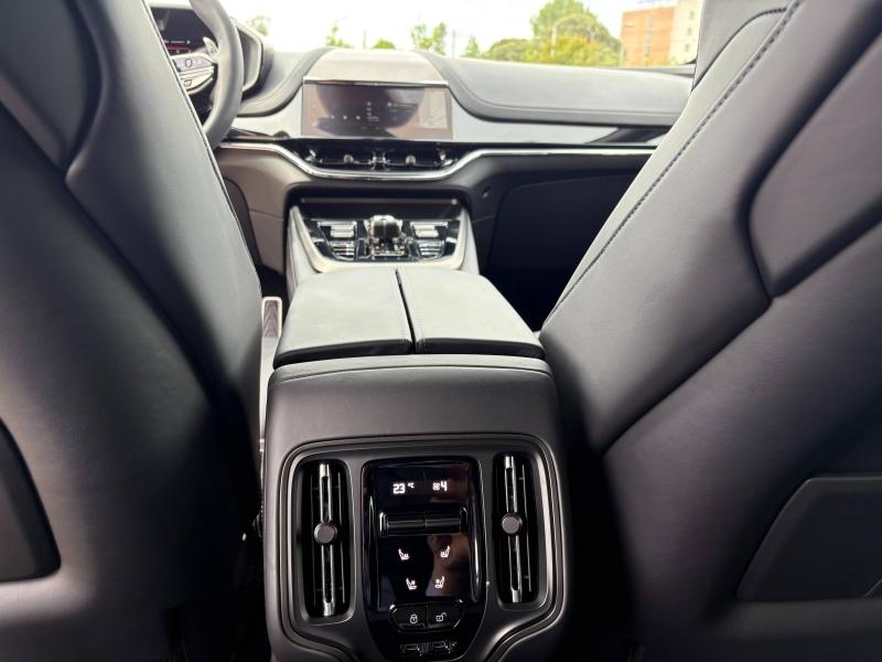 Image ASTON MARTIN DBX S 4.0 V8 biturbo 727ch BVA9