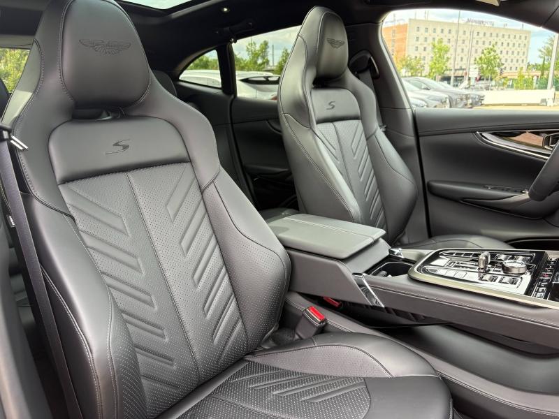 Image ASTON MARTIN DBX S 4.0 V8 biturbo 727ch BVA9