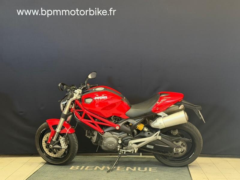 Image DUCATI Monster Monster 696 +